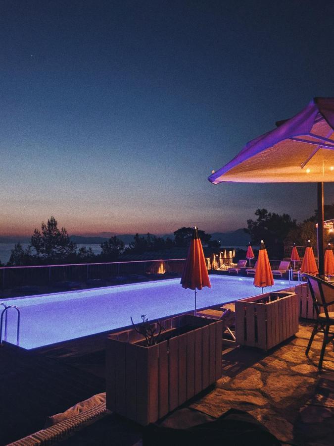 Rocas Roja Beach Hotel Фаралия Екстериор снимка