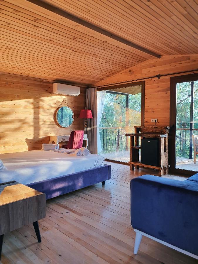 Rocas Roja Beach Hotel Фаралия Екстериор снимка