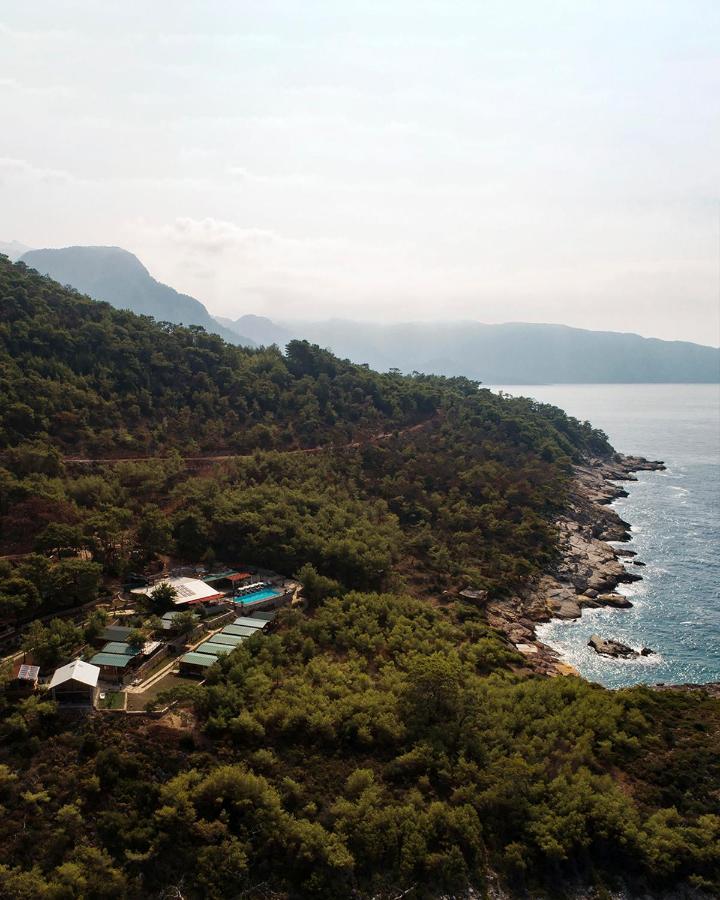 Rocas Roja Beach Hotel Фаралия Екстериор снимка