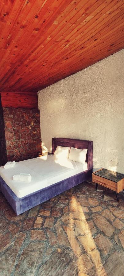 Rocas Roja Beach Hotel Фаралия Екстериор снимка